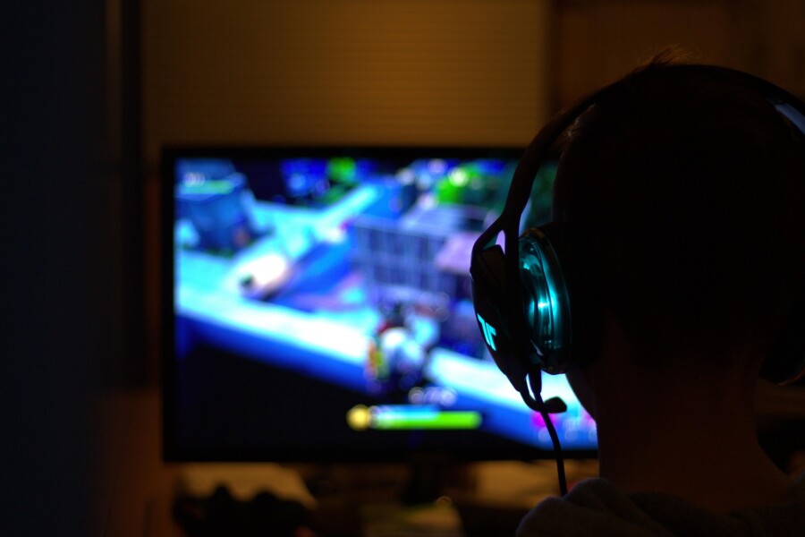 【2025年】おすすめのWQHD/240Hz~280Hzモニター!高解像度、高リフレッシュレートのメリット、デメリットと選び方について!
