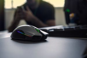 【Logicool G502 RGB】多ボタン使いやすいFPS向けゲーミングマウス！新型2018年HEROモデルとの違いについて！【レビュー記事】